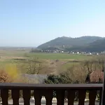 One-bedroom With Stunning Views! Apartment *