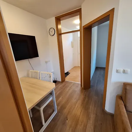 Apartment One-bedroom With Stunning Views! *